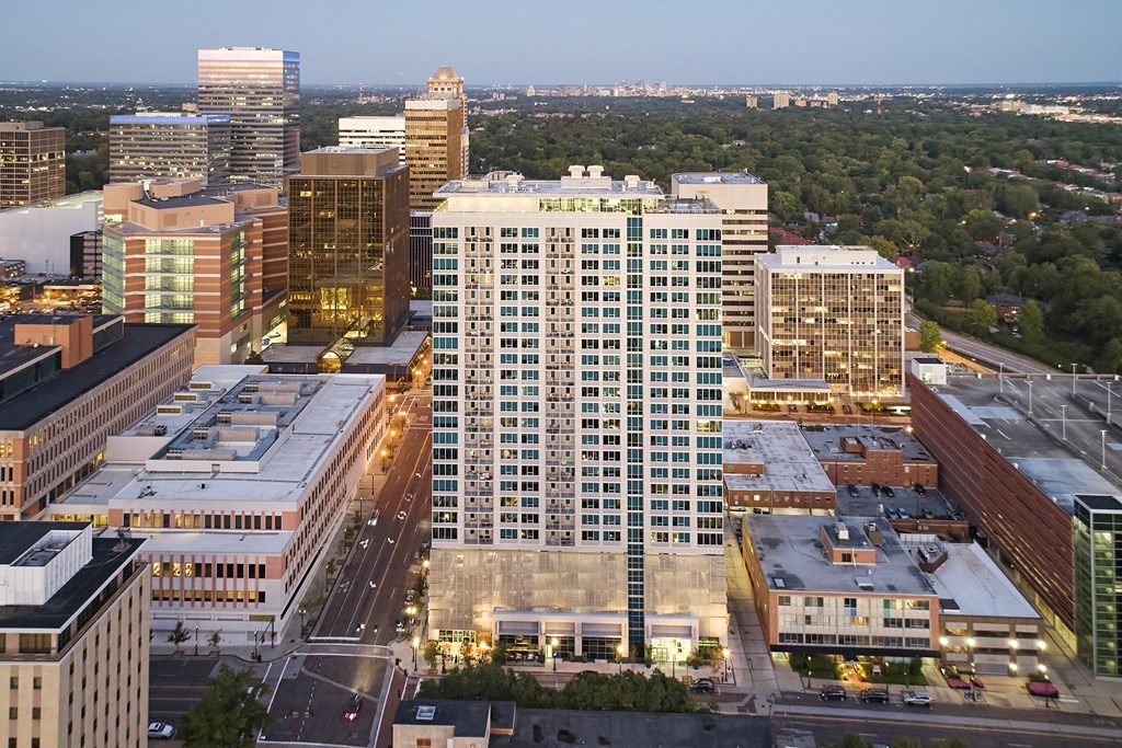 Exterior View at Two Twelve Clayton, Clayton, MO