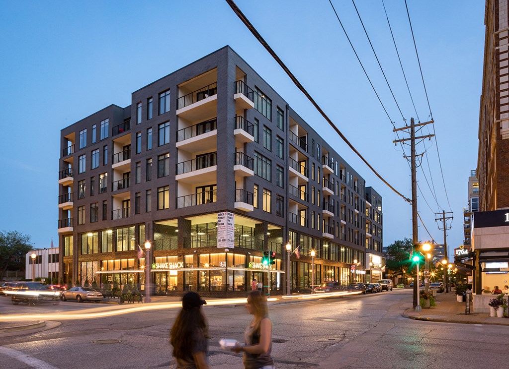 Exterior view of building at evening at The Euclid, St Louis, MO, Missouri, 63108