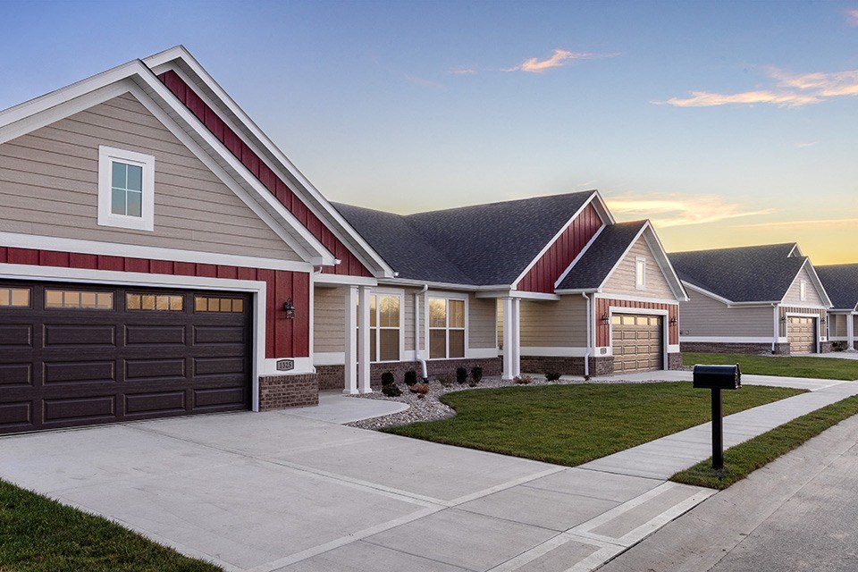 Exterior Sunset at The Oasis at Hartman Lakes, Shiloh, IL