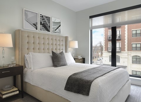 Bedroom With Plenty Of Natural Lights at The Euclid, St Louis, Missouri