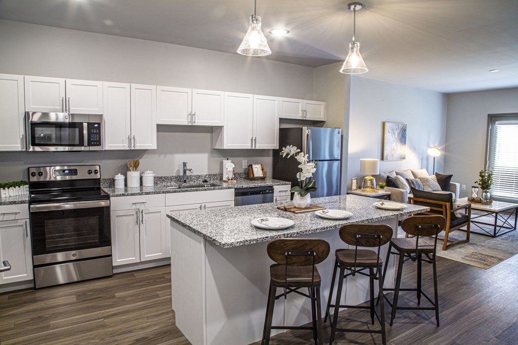 Fully Equipped Kitchen at Heartland View Apartments, Wentzville, MO, 63385