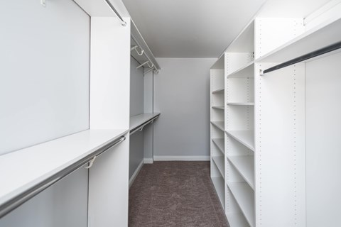York House large designer closet with built-in shelving