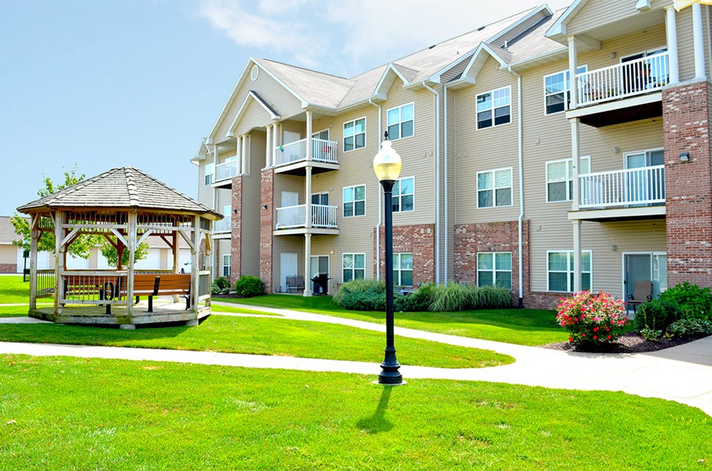 exterior of building with vinyl siding at Villas At Crystal Lake, Swansea, Illinois