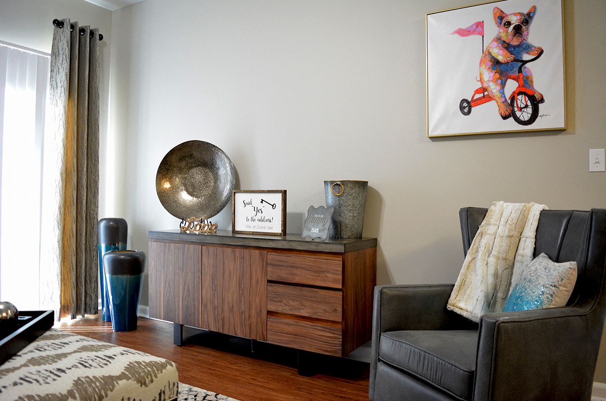 living room with brown table at Villas At Crystal Lake, Swansea, IL, 62226