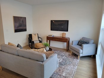 903 NW Black Twig Circ 3 Beds Apartment for Rent - Photo Gallery 6