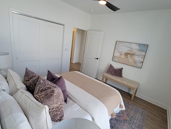 903 NW Black Twig Circ 3 Beds Apartment for Rent - Photo Gallery 11