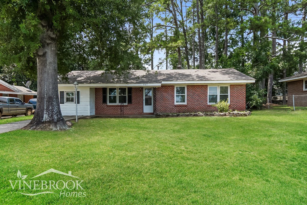 607 Fairview Ave
