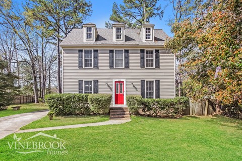 102 Queen Anne Ct 4 Beds Apartment for Rent