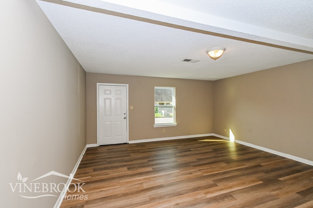 3954 Chelsea Hill Dr