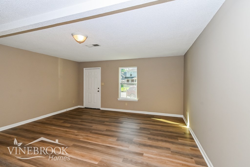 3954 Chelsea Hill Dr