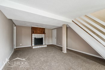 1917 Americana Way 3 Beds House for Rent - Photo Gallery 4