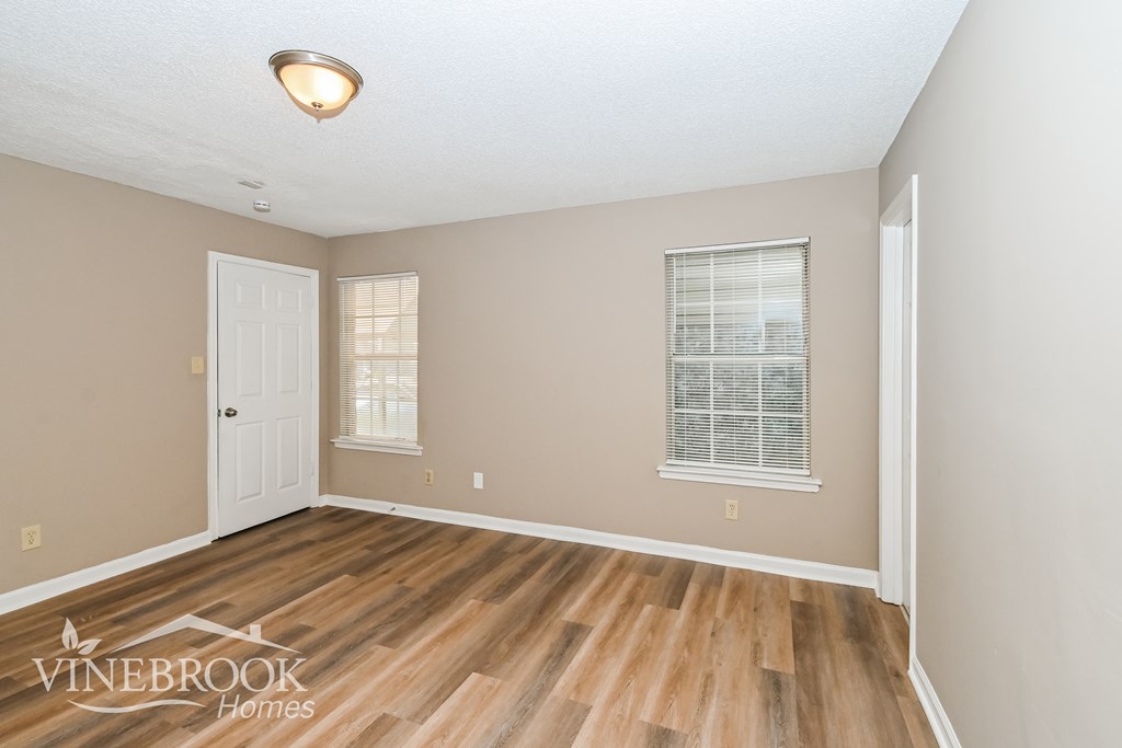 3954 Chelsea Hill Dr