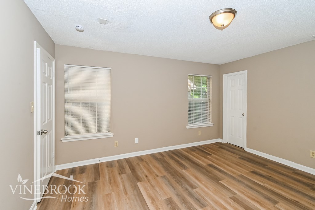 3954 Chelsea Hill Dr