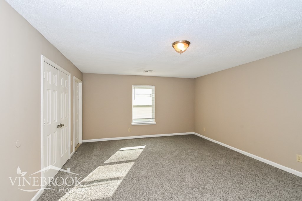 3954 Chelsea Hill Dr