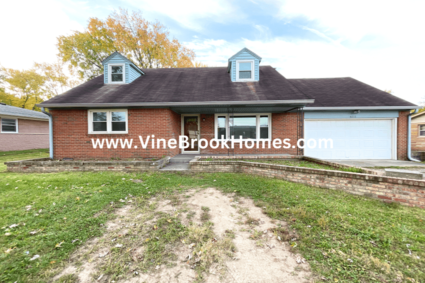 4311 E Thompson Rd