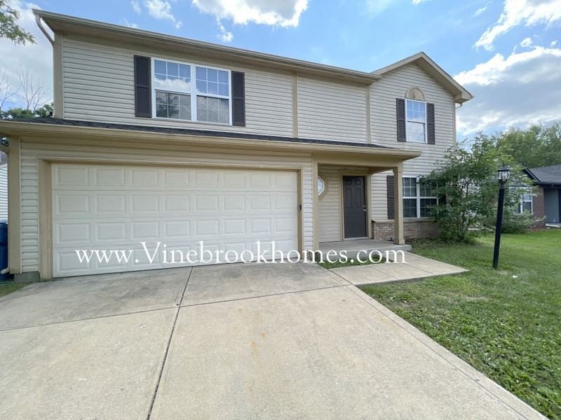 11359 Shady Hollow Ln