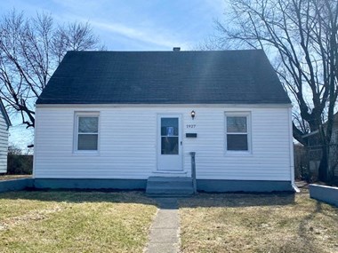 1927 Gault St 3 Beds House for Rent - Photo Gallery 2