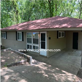 24 Ardmore Dr 3 Beds Apartment for Rent