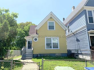 2241 N Booth St 3 Beds Apartment for Rent