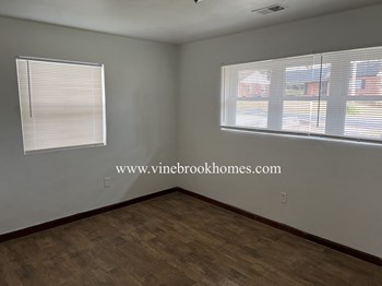 990 Harrison St 2 Beds House for Rent - Photo Gallery 4