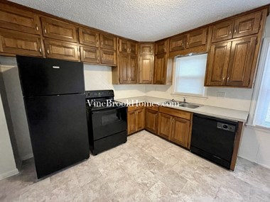 9100 Vaughn Ave 3 Beds House for Rent Photo Gallery 1