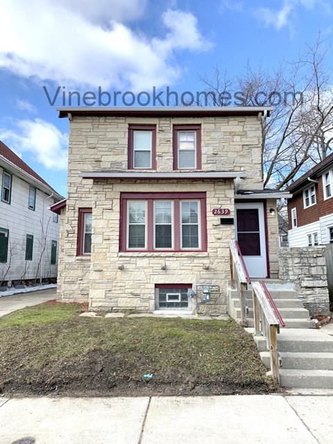 2639 N Hubbard St 3 Beds Apartment for Rent