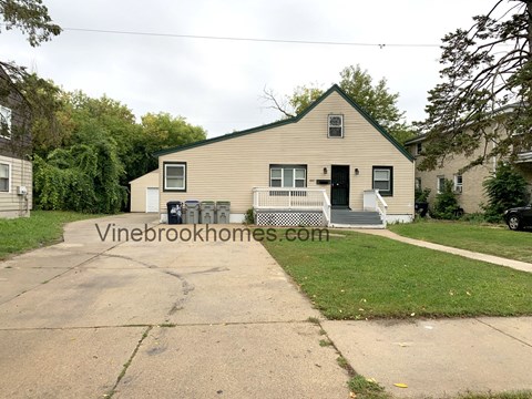 4547 N 46Th St 3 Beds Apartment for Rent