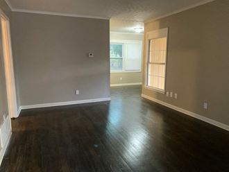 4960 Loch Lomond Rd 4 Beds Apartment for Rent