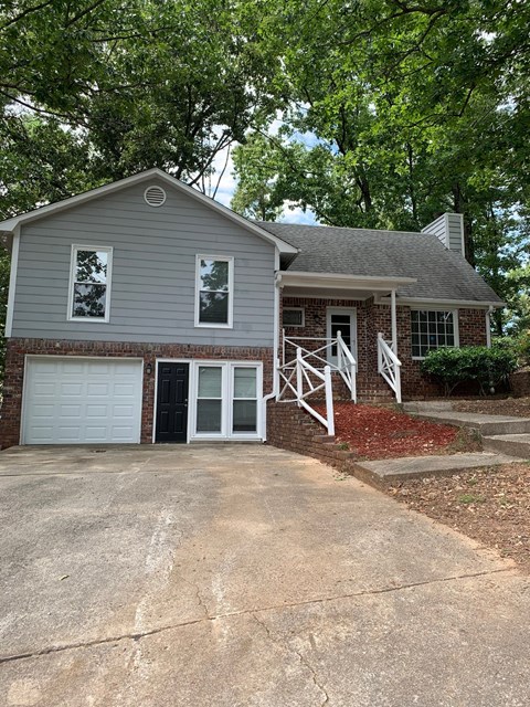 4 Polaris Cir 3 Beds Apartment for Rent