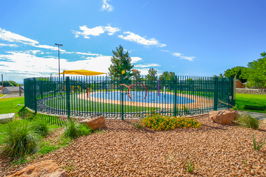 The Village At Cottonwood Springs Apartments, 4600 Loma Del Rey Cir, El