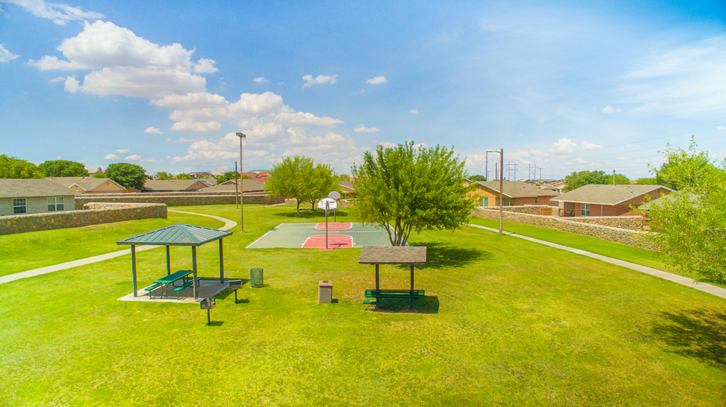 basketball court and picnic area at the Village at Cottonwood Springs, El Paso TX