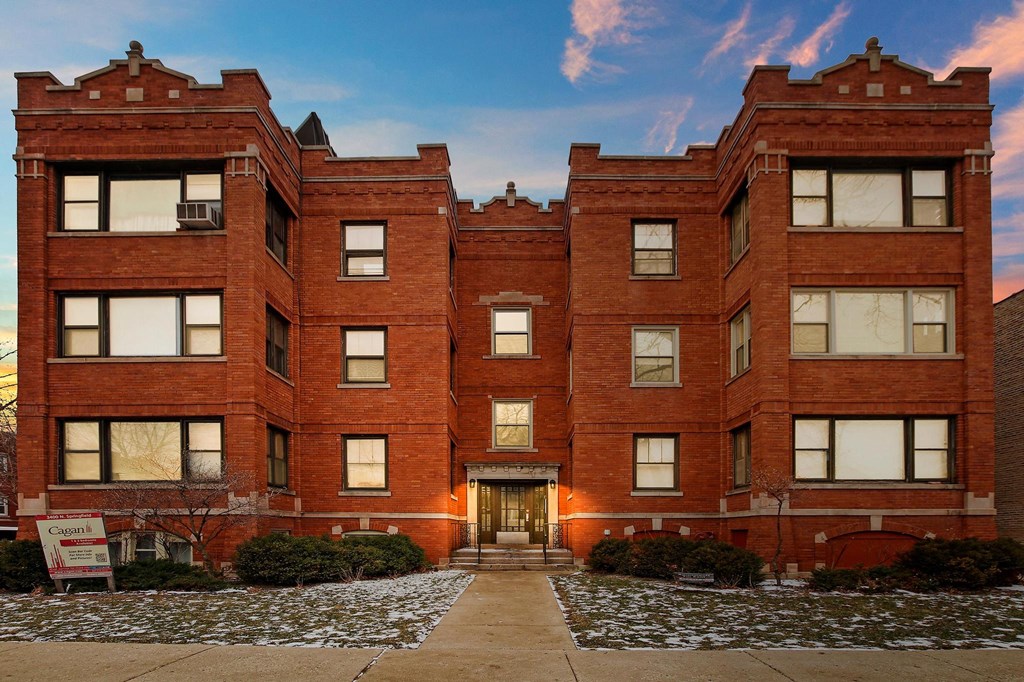 the building in which the apartment is located