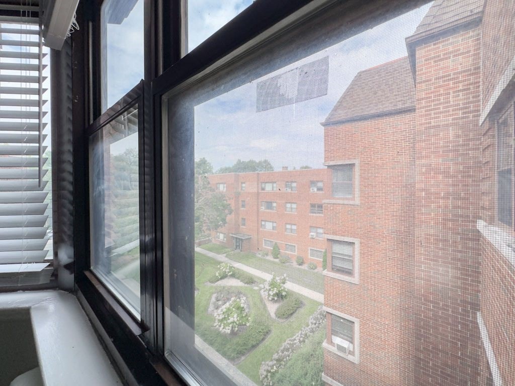 549-607 Sheridan Rd.