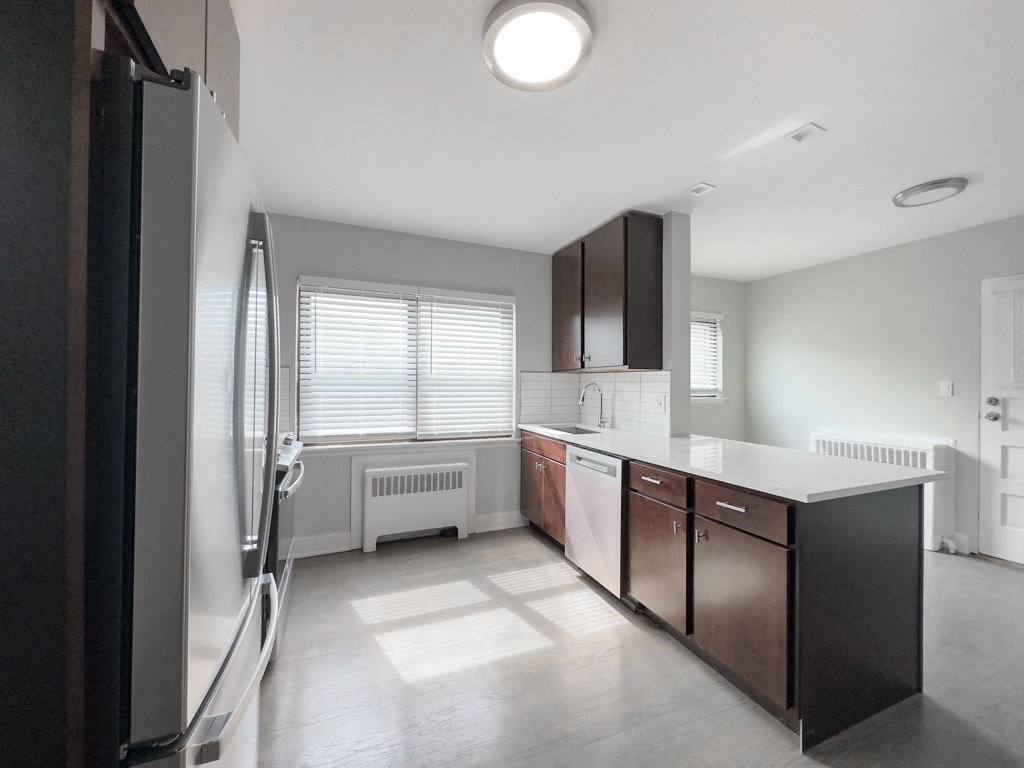 549-607 Sheridan Rd.