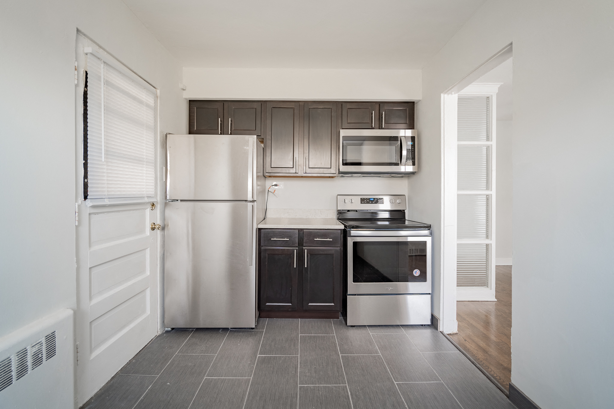 Updated Kitchen Stainless Steel Appliances 7353-3S