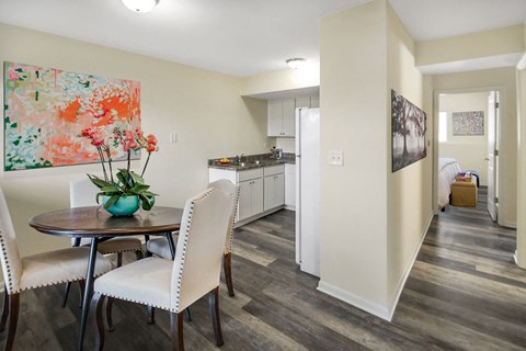 Interior picture, dining room