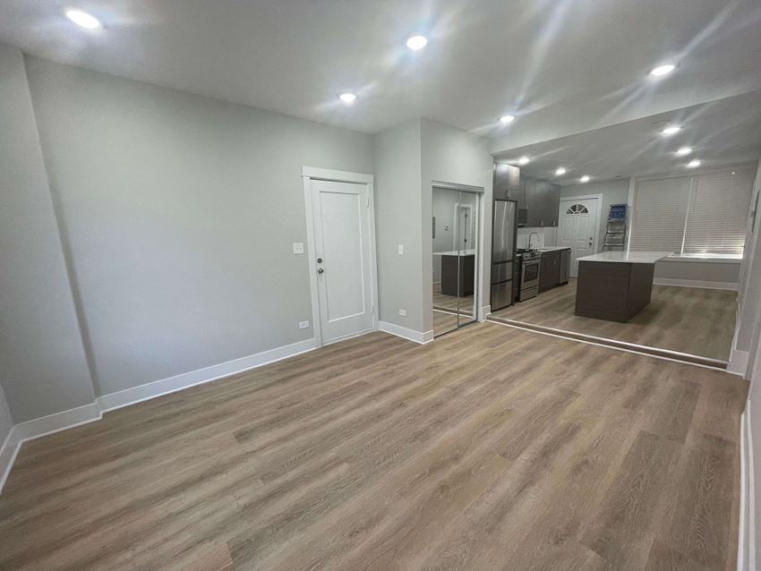 423436 W Fullerton/2410 Tripp Apartments, 4234 W Fullerton Ave