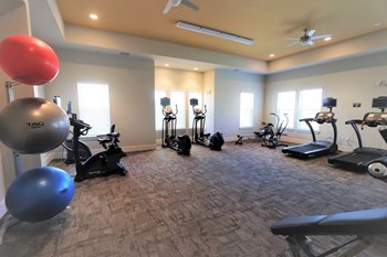 Fitness Center - Photo Gallery 16