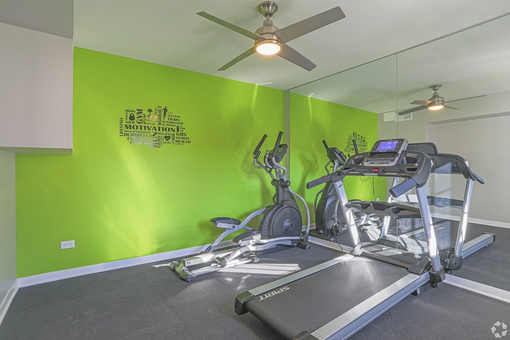 Interior picture, fitness room