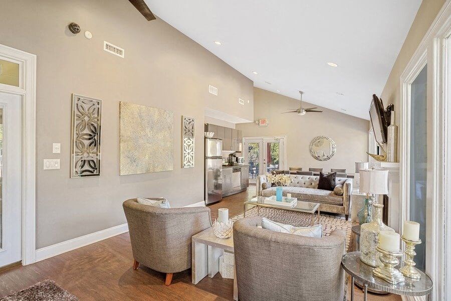 Clubhouse & Leasing Office lobby