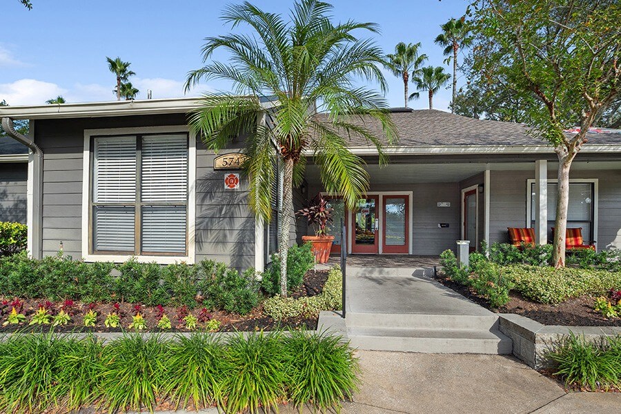 Community Leasing Office at Fountains Lee Vista Apartments in Orlando, FL.