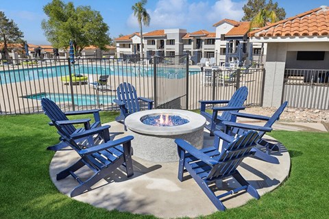 Outdoor Fire Pit Area at Hilands Apartments in Tucson, AZ.