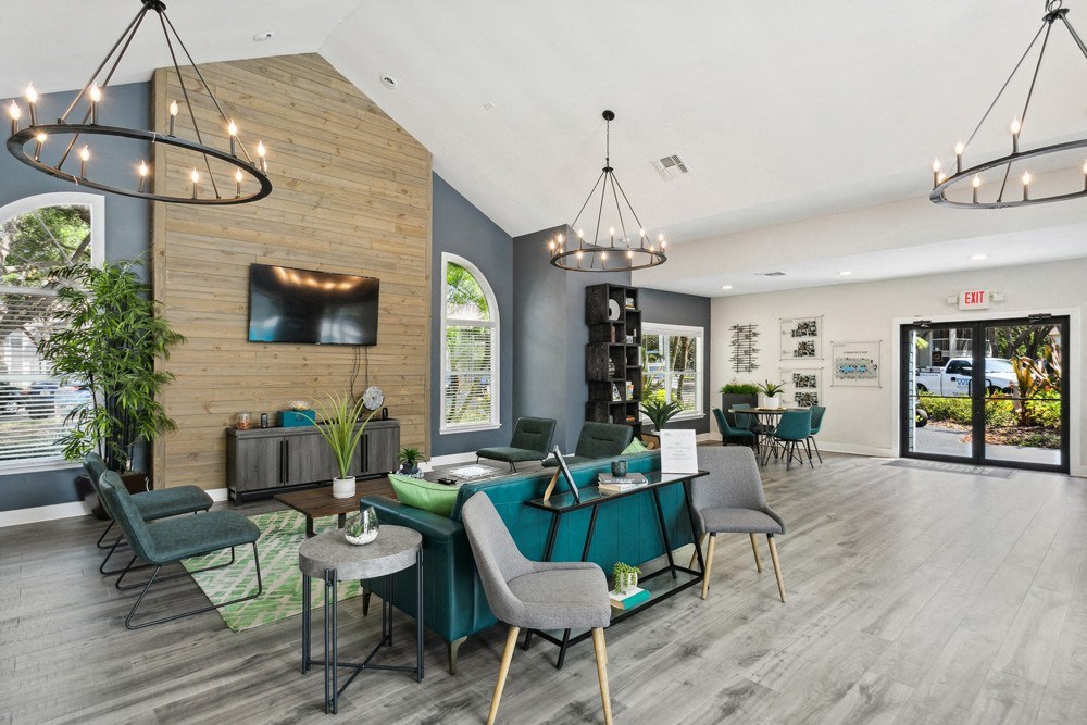 Lobby interior at at Retreat at Crosstown Apartments