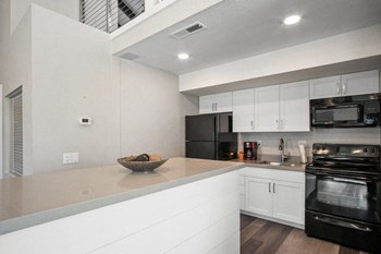 Clubhouse kitchenette - Photo Gallery 3