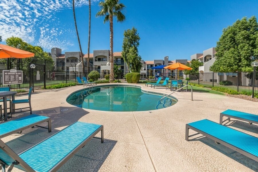 Outdoor hot-tub and pool