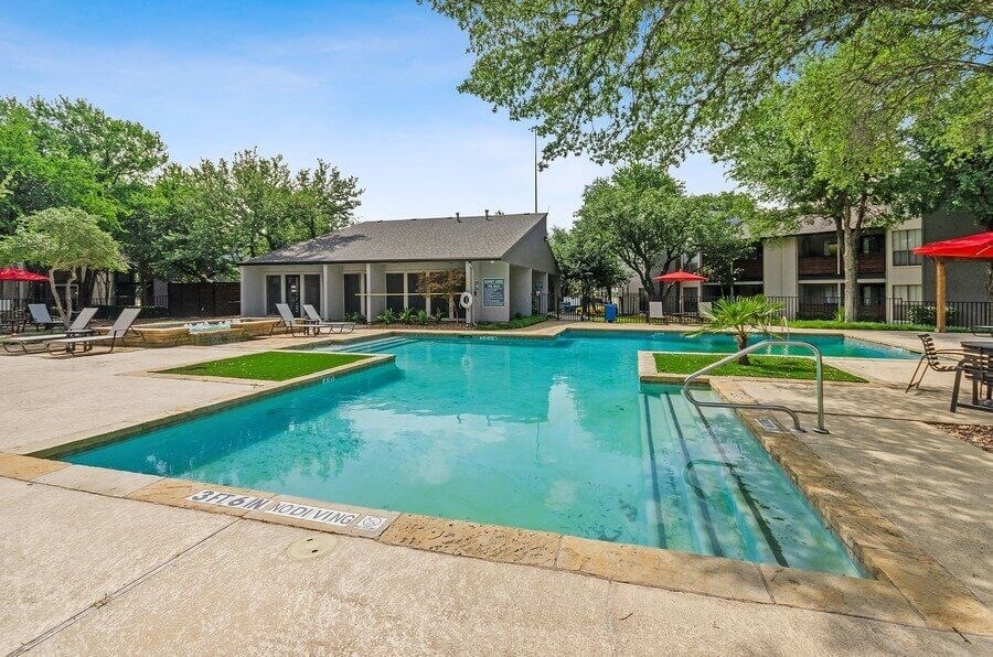 Resort style swimming pool