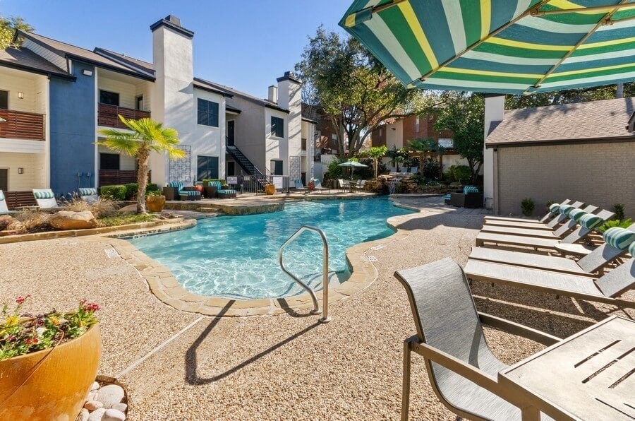 Heatherstone Apartment Homes