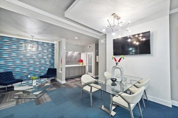 Leasing office - Photo Gallery 17