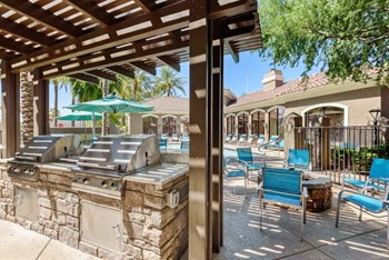 Poolside BBQ area - Photo Gallery 20