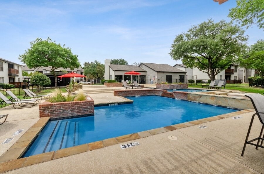Resort style swimming pool